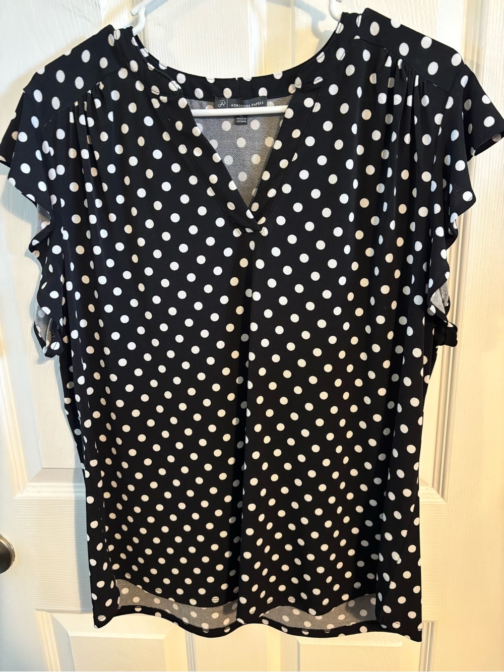 😍Adrianna Papell Polka Dot V-Neck Flutter Sleeve Top -SZ XL